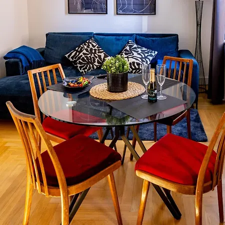 Fabulous In Center Apartment